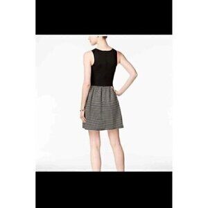 Bar III Very Pretty Dress Size Large Stripes Sleeveless Fit&Flare